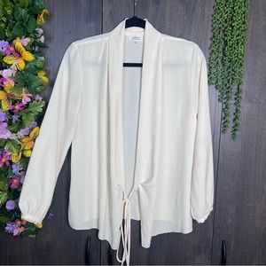 |💙2/$40💙Wilfred Tie Close Sheer Cream Top Size Small